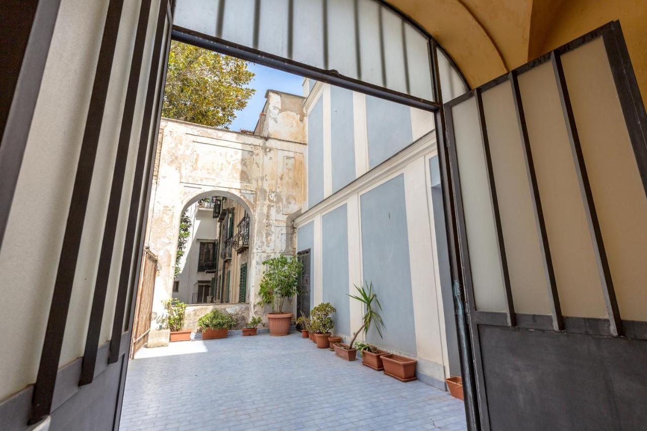 Dietro San Domenico Apartment Palermo Exteriör bild