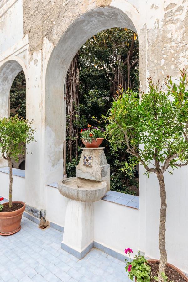 Dietro San Domenico Apartment Palermo Exteriör bild